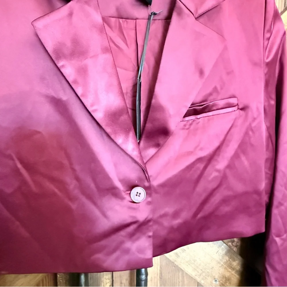 NWT House of Harlow 1960 Satin Crop Burgundy Wine Jacket Blazer Size XS